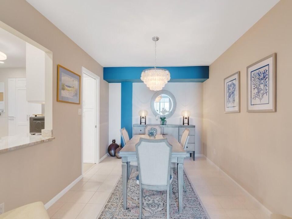 Activo con contrato: $435,000 (2 camas, 2 baños, 1600 Pies cuadrados)