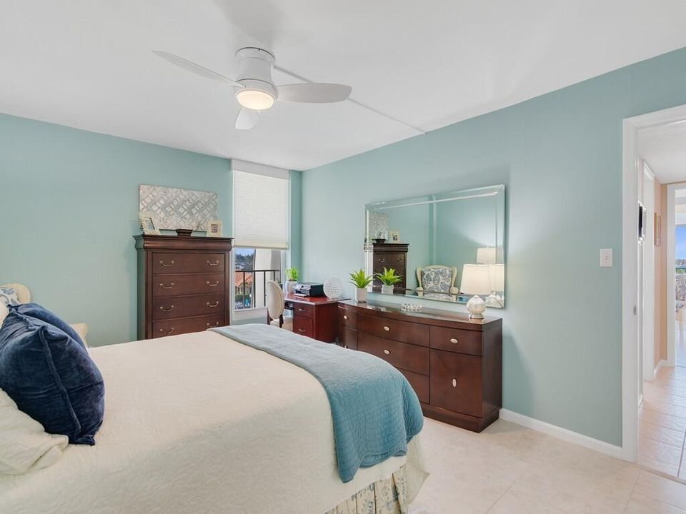 Activo con contrato: $435,000 (2 camas, 2 baños, 1600 Pies cuadrados)