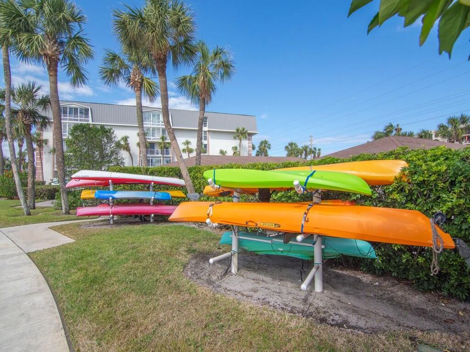 Activo con contrato: $435,000 (2 camas, 2 baños, 1600 Pies cuadrados)