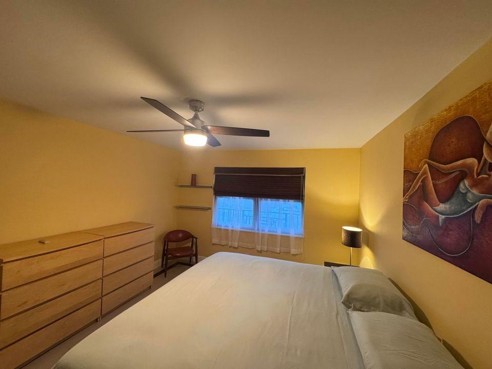 For Rent: $3,000 (2 beds, 2 baths, 1100 Square Feet)