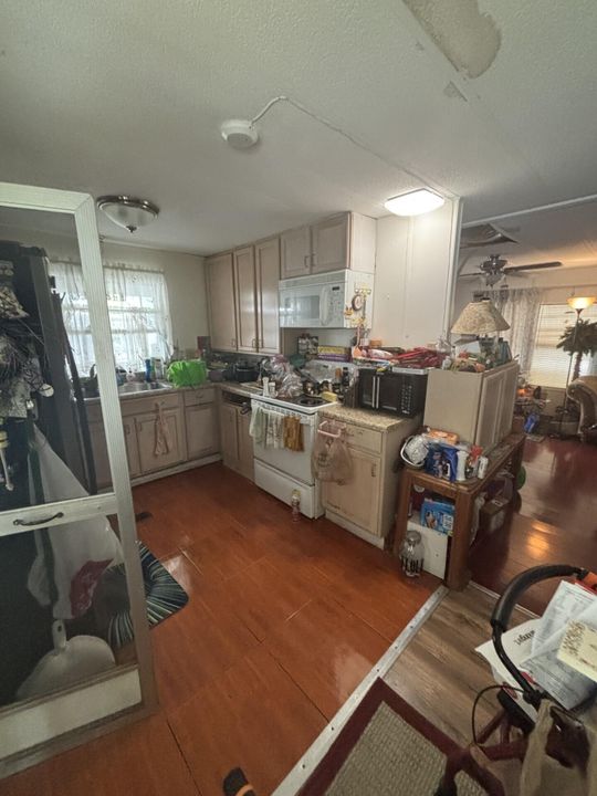 待售: $25,000 (2 贝兹, 2 浴室, 1180 平方英尺)