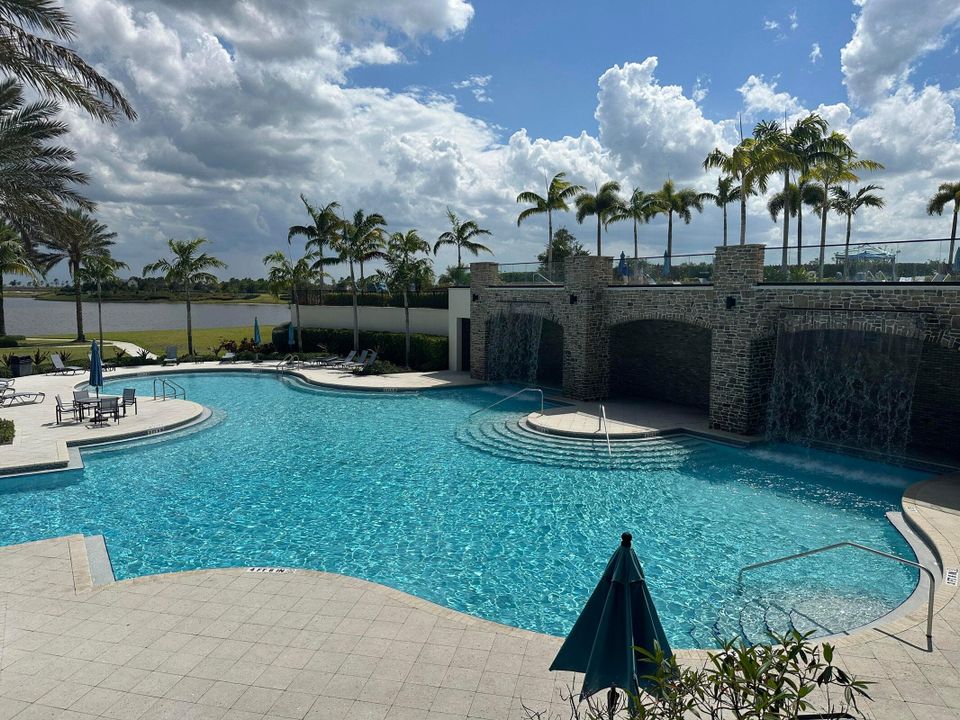 For Rent: $4,300 (4 beds, 3 baths, 2268 Square Feet)