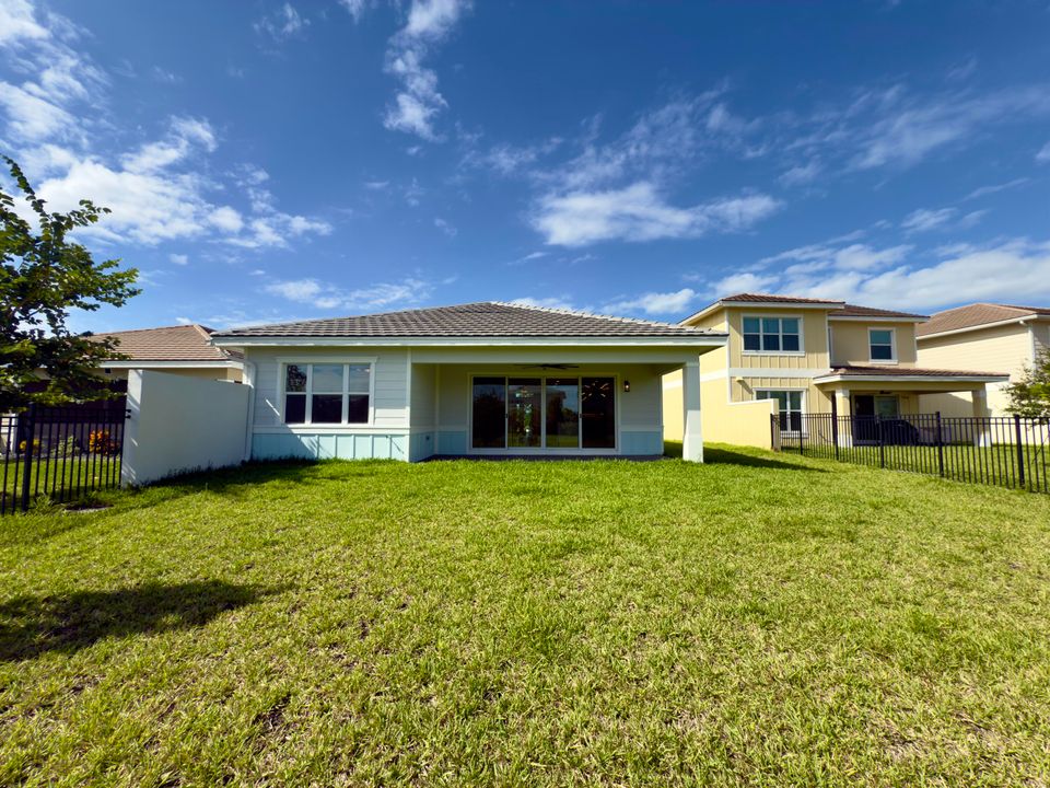 For Rent: $4,300 (4 beds, 3 baths, 2268 Square Feet)