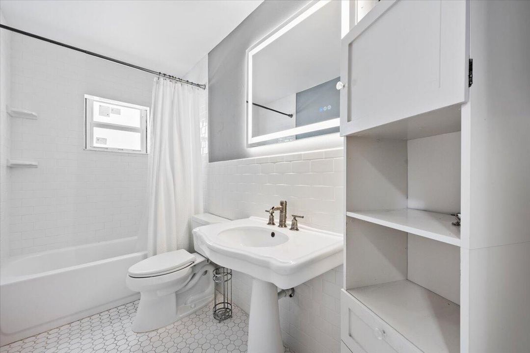 Active With Contract: $599,000 (3 beds, 2 baths, 1621 Square Feet)