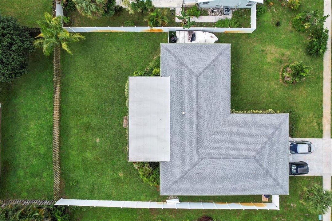 Active With Contract: $599,000 (3 beds, 2 baths, 1621 Square Feet)