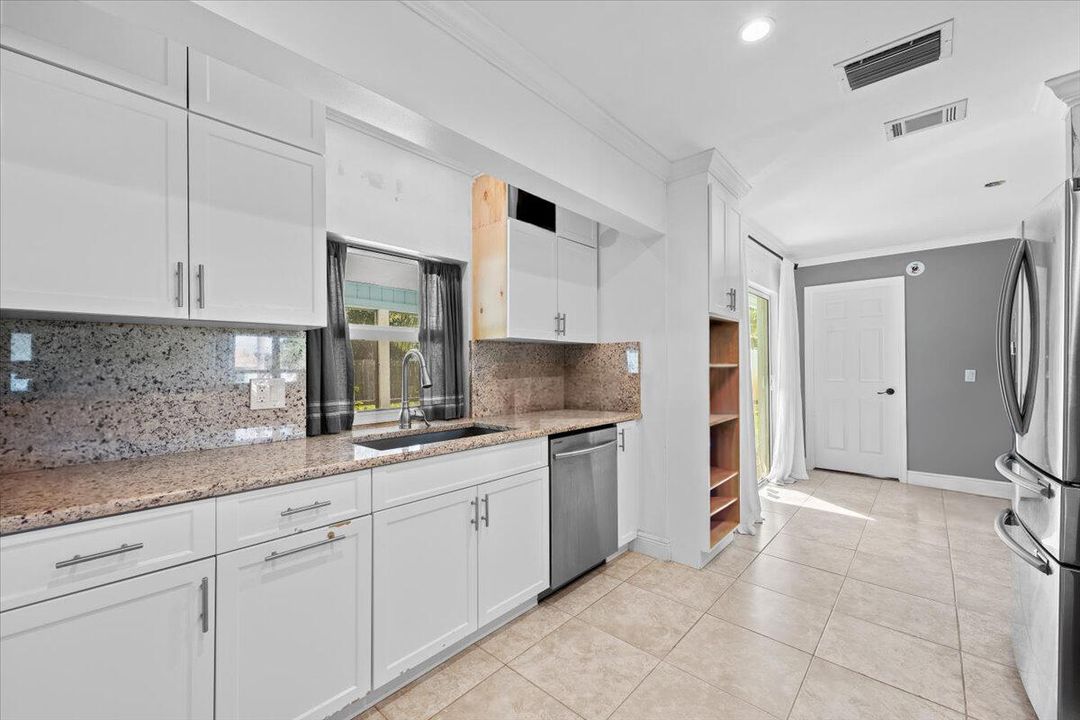 Active With Contract: $599,000 (3 beds, 2 baths, 1621 Square Feet)