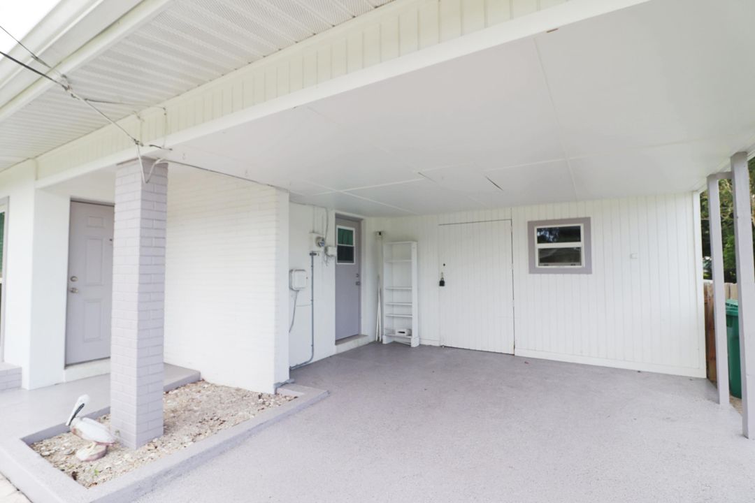 For Sale: $295,000 (2 beds, 1 baths, 808 Square Feet)