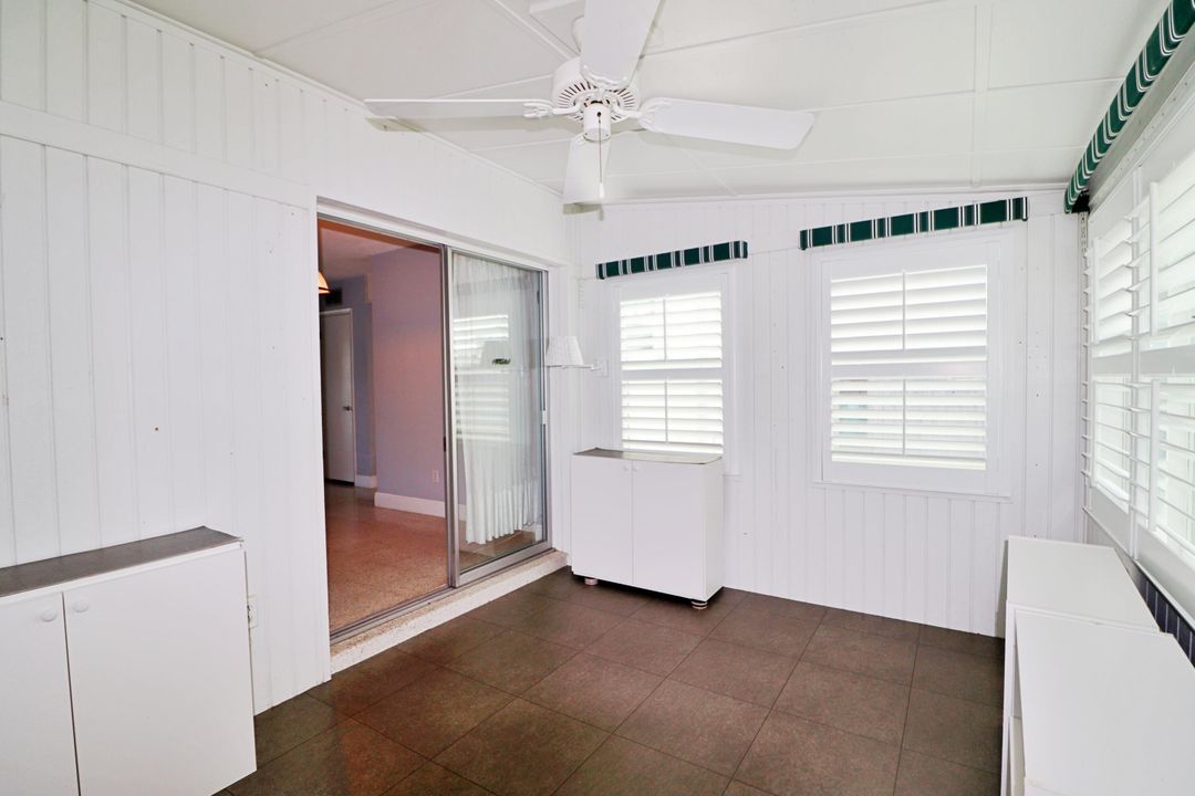 For Sale: $295,000 (2 beds, 1 baths, 808 Square Feet)