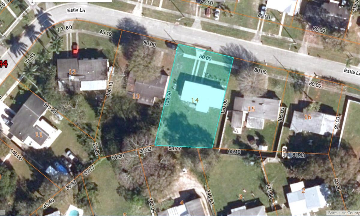 For Sale: $295,000 (2 beds, 1 baths, 808 Square Feet)