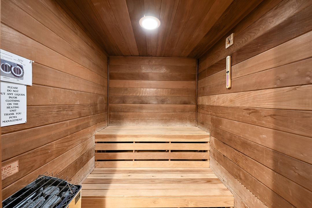 На продажу: $259,900 (3 спален, 2 ванн, 1801 Квадратных фут)