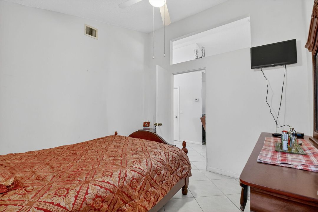 For Sale: $416,000 (3 beds, 2 baths, 1221 Square Feet)