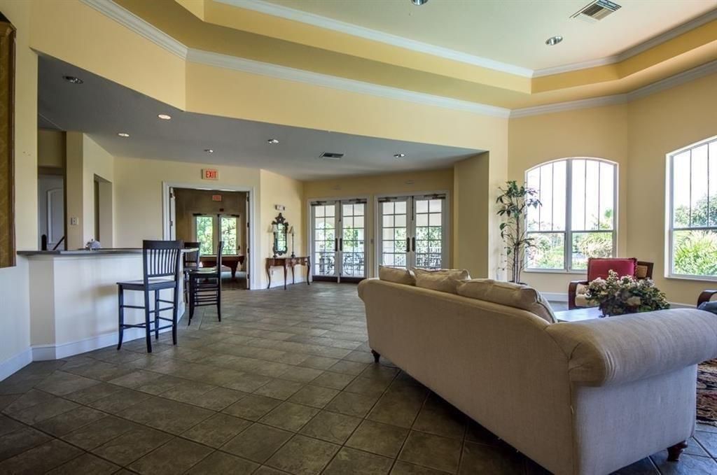 В аренду: $2,600 (2 спален, 2 ванн, 1070 Квадратных фут)