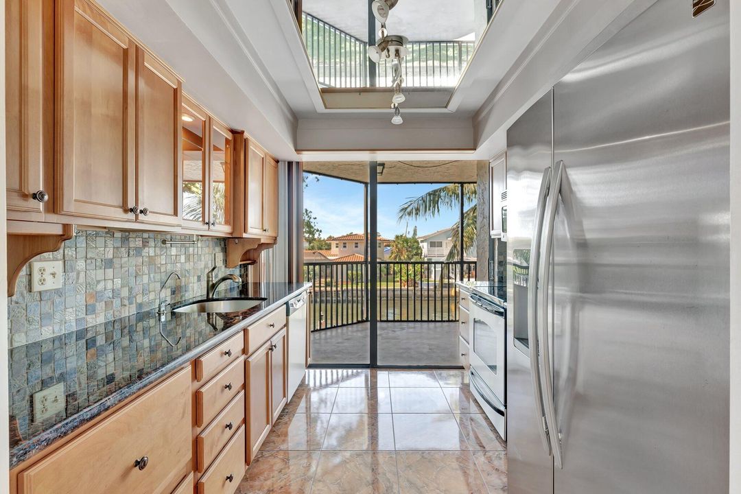 Activo con contrato: $379,900 (3 camas, 2 baños, 1730 Pies cuadrados)