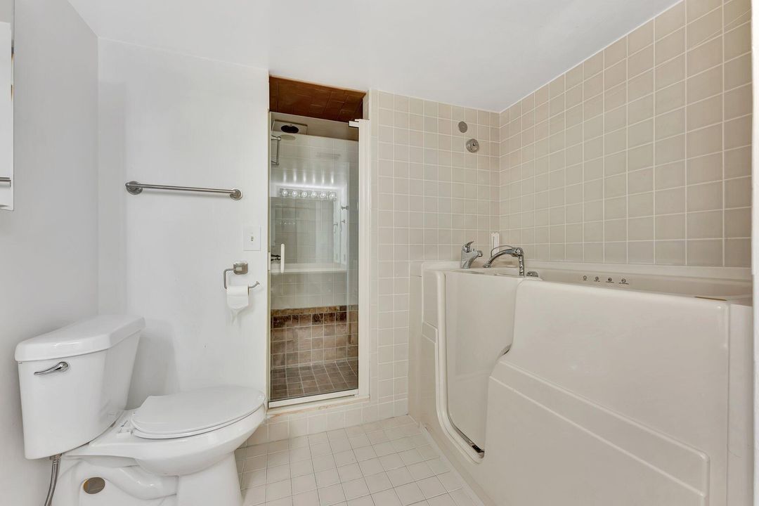 Activo con contrato: $379,900 (3 camas, 2 baños, 1730 Pies cuadrados)