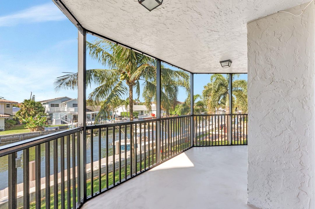 Activo con contrato: $379,900 (3 camas, 2 baños, 1730 Pies cuadrados)