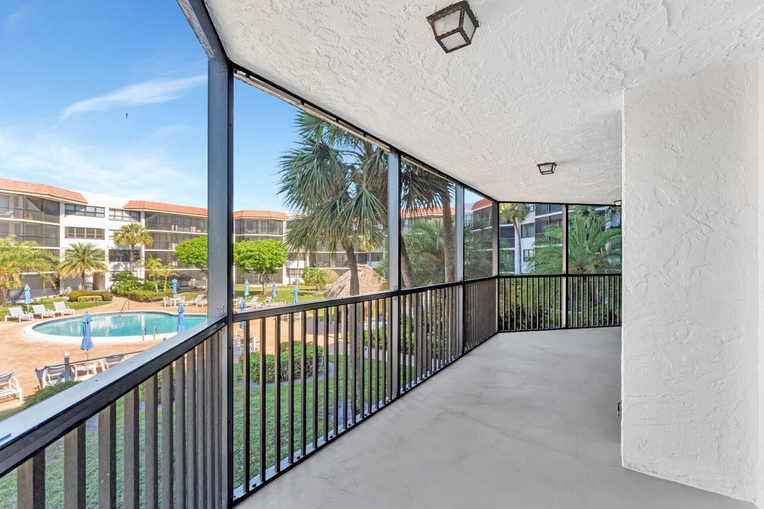 Activo con contrato: $379,900 (3 camas, 2 baños, 1730 Pies cuadrados)