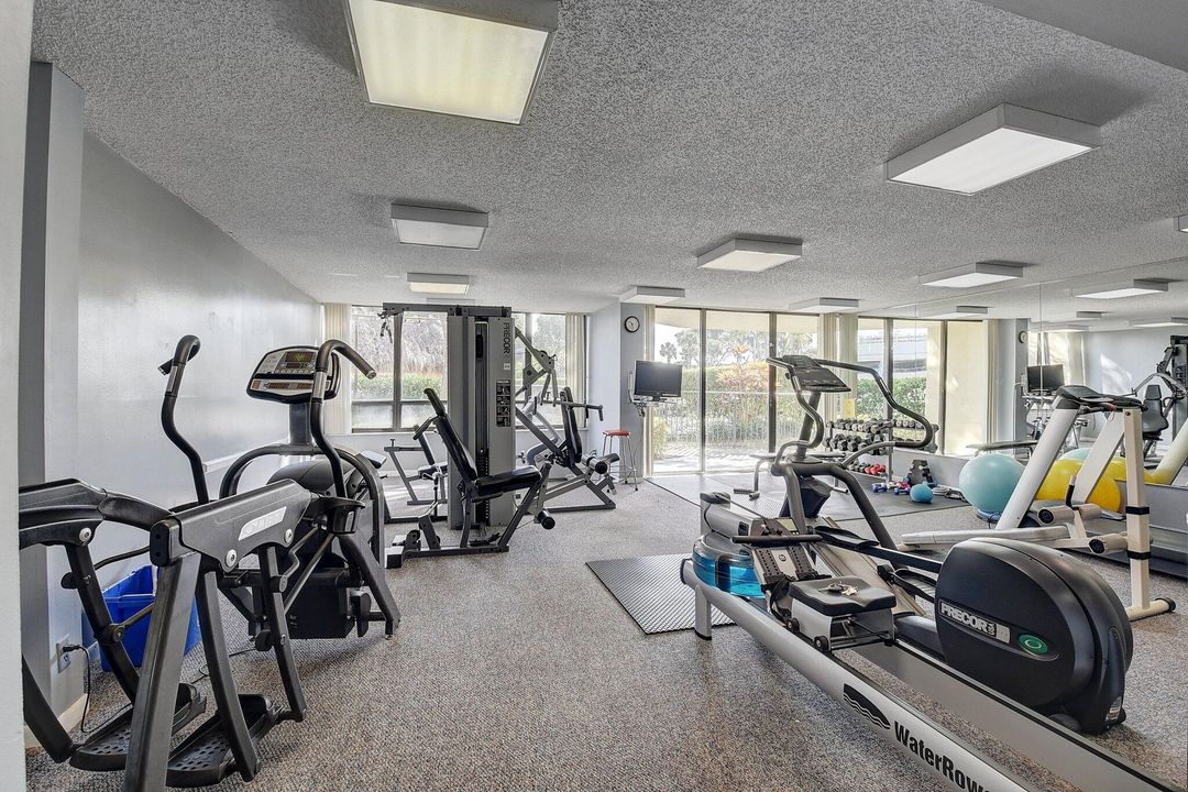 Activo con contrato: $379,900 (3 camas, 2 baños, 1730 Pies cuadrados)