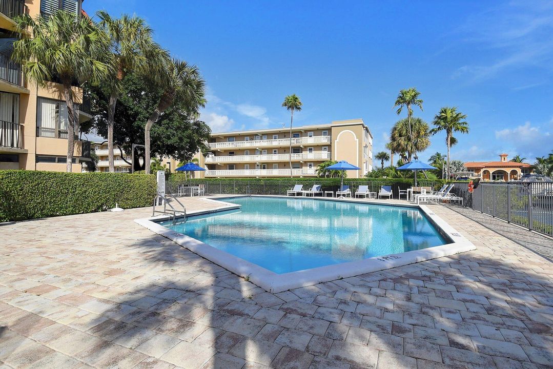 Activo con contrato: $379,900 (3 camas, 2 baños, 1730 Pies cuadrados)