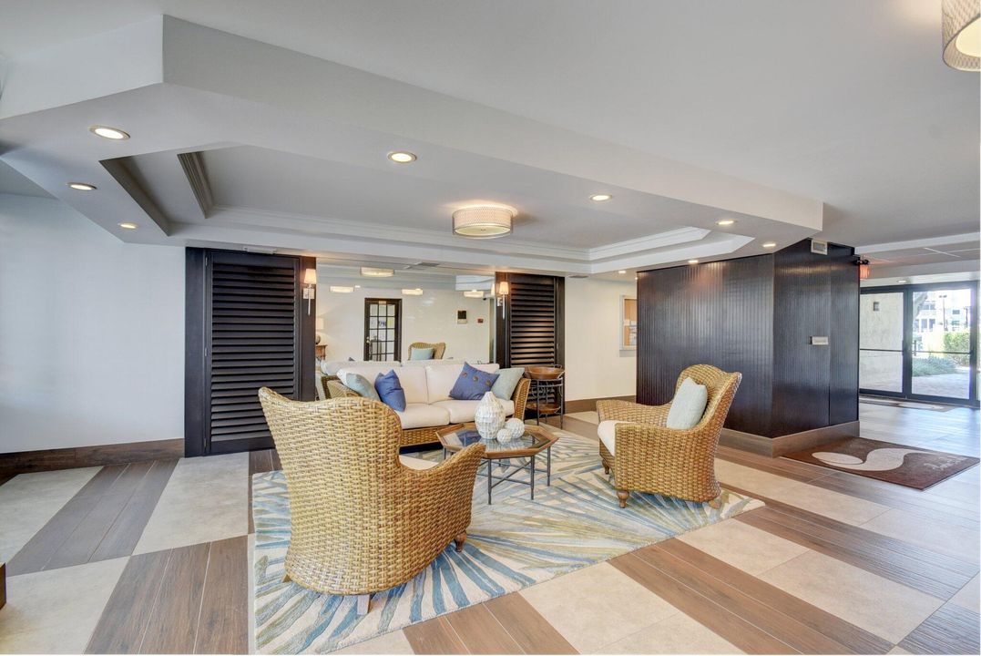 Activo con contrato: $379,900 (3 camas, 2 baños, 1730 Pies cuadrados)