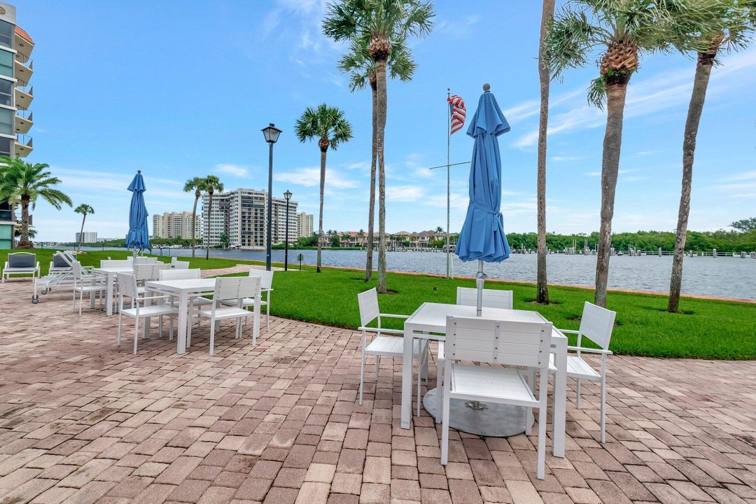 Activo con contrato: $379,900 (3 camas, 2 baños, 1730 Pies cuadrados)