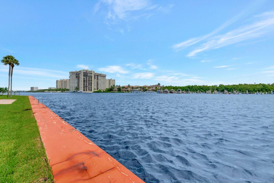 Activo con contrato: $379,900 (3 camas, 2 baños, 1730 Pies cuadrados)