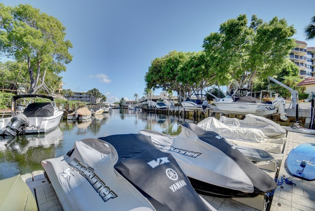 Activo con contrato: $379,900 (3 camas, 2 baños, 1730 Pies cuadrados)