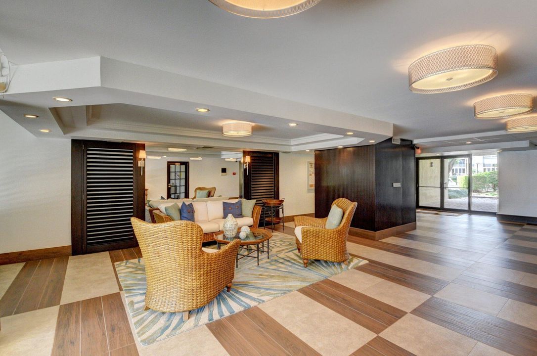 Activo con contrato: $379,900 (3 camas, 2 baños, 1730 Pies cuadrados)