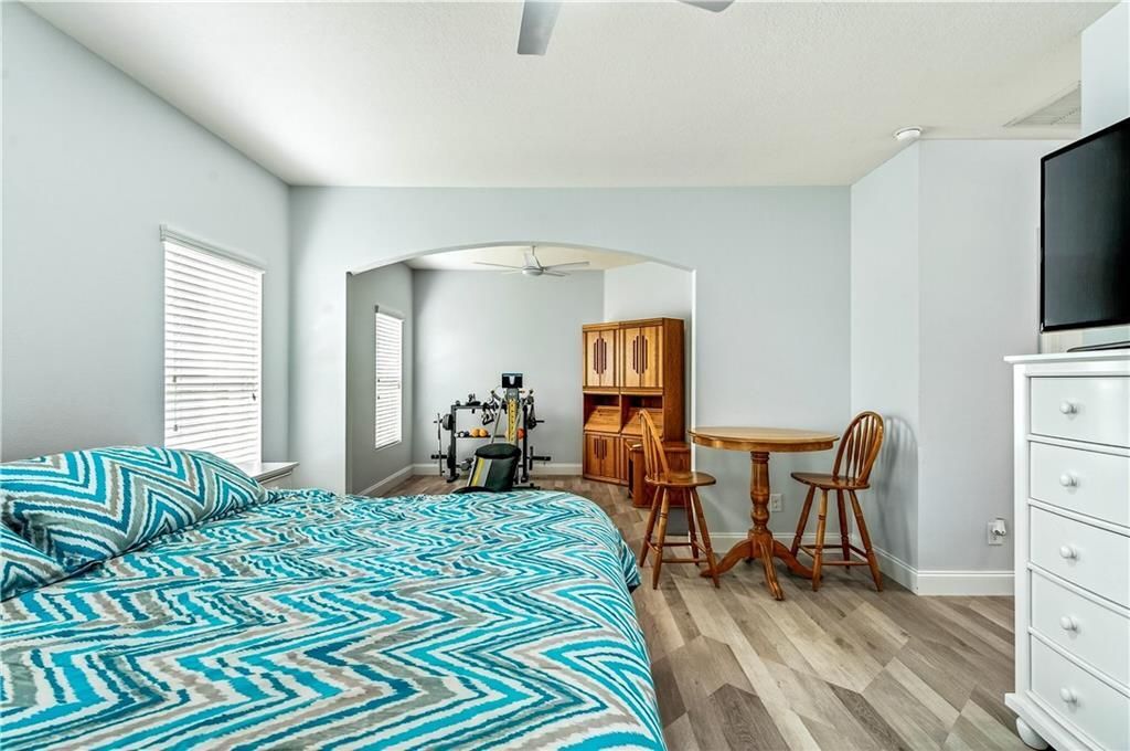 待售: $400,000 (3 贝兹, 2 浴室, 1970 平方英尺)