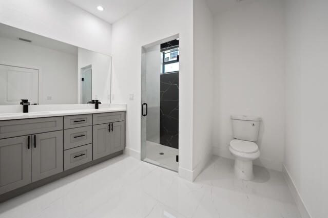 En Venta: $498,000 (4 camas, 2 baños, 1658 Pies cuadrados)