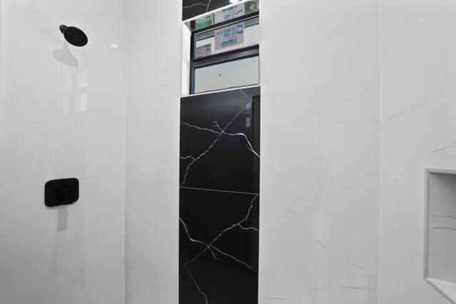 En Venta: $498,000 (4 camas, 2 baños, 1658 Pies cuadrados)