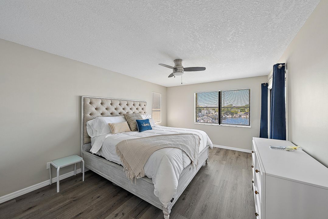 На продажу: $425,000 (2 спален, 2 ванн, 1084 Квадратных фут)