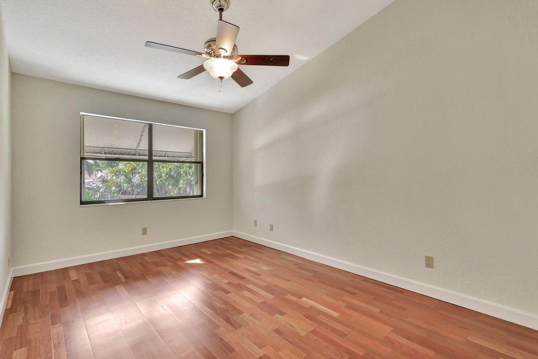 待售: $1,100,000 (3 贝兹, 2 浴室, 2036 平方英尺)