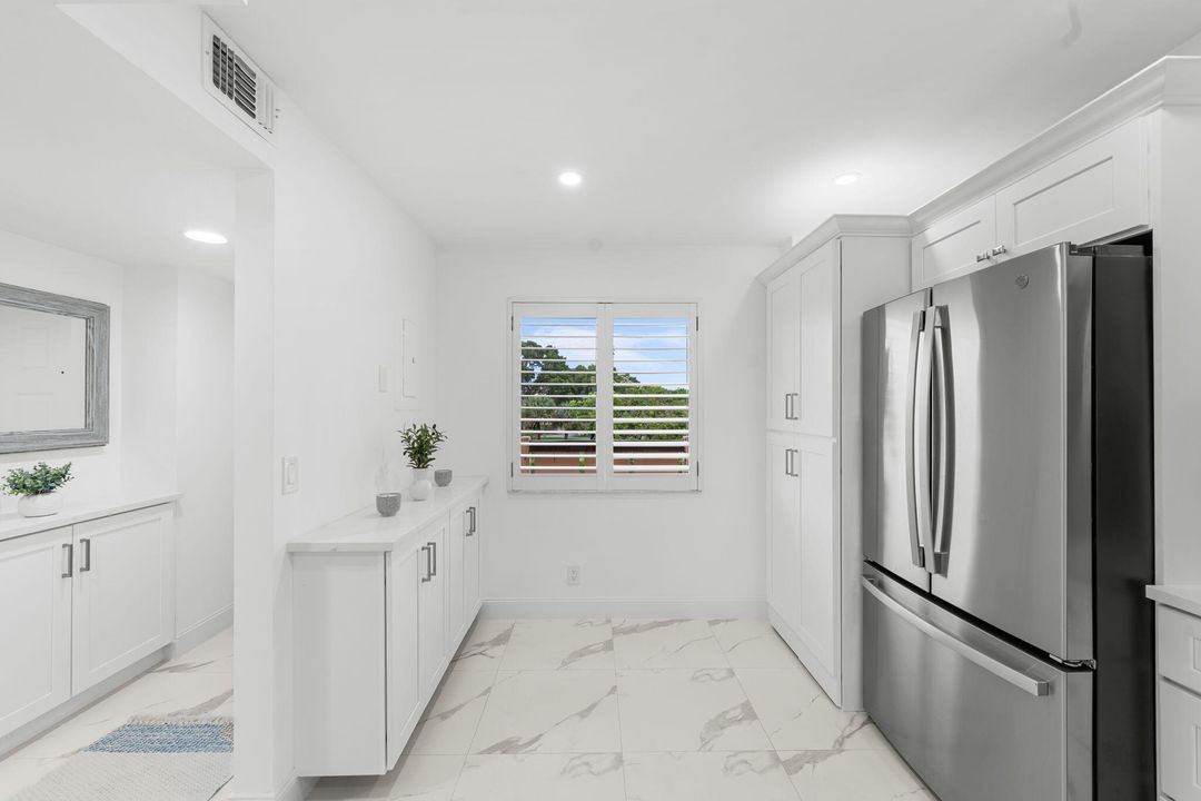 En Venta: $299,900 (2 camas, 2 baños, 1070 Pies cuadrados)