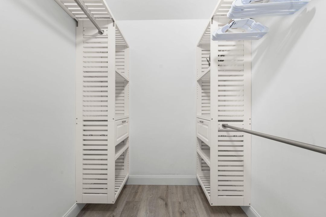 En Venta: $299,900 (2 camas, 2 baños, 1070 Pies cuadrados)