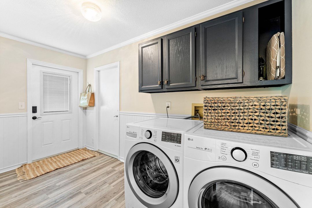 For Rent: $5,250 (3 beds, 2 baths, 2583 Square Feet)