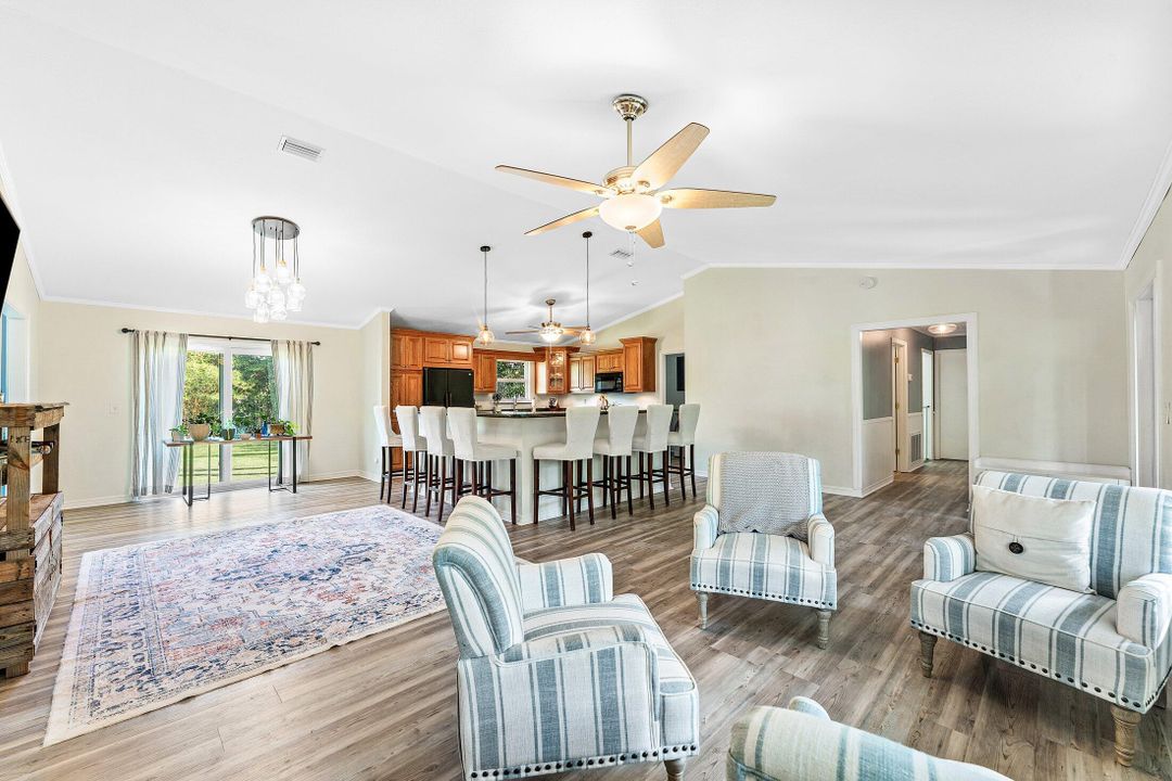 For Rent: $5,250 (3 beds, 2 baths, 2583 Square Feet)