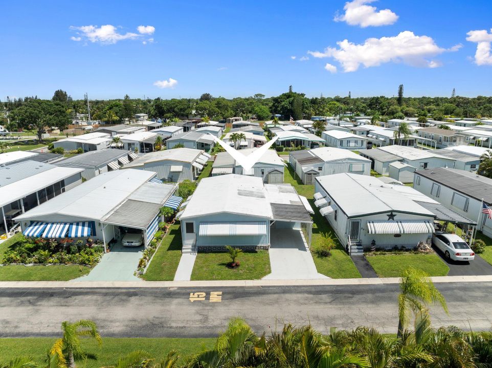 待售: $185,000 (2 贝兹, 2 浴室, 1104 平方英尺)