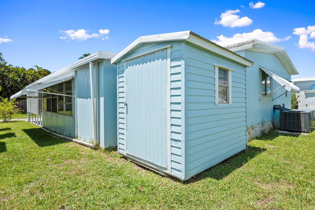 待售: $185,000 (2 贝兹, 2 浴室, 1104 平方英尺)