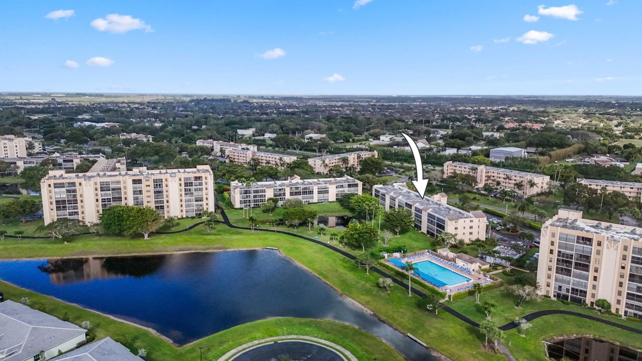 En Venta: $299,900 (2 camas, 2 baños, 1070 Pies cuadrados)