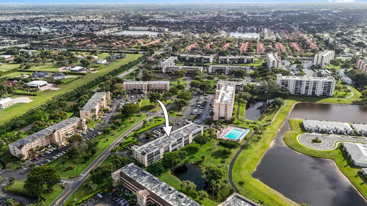 En Venta: $299,900 (2 camas, 2 baños, 1070 Pies cuadrados)