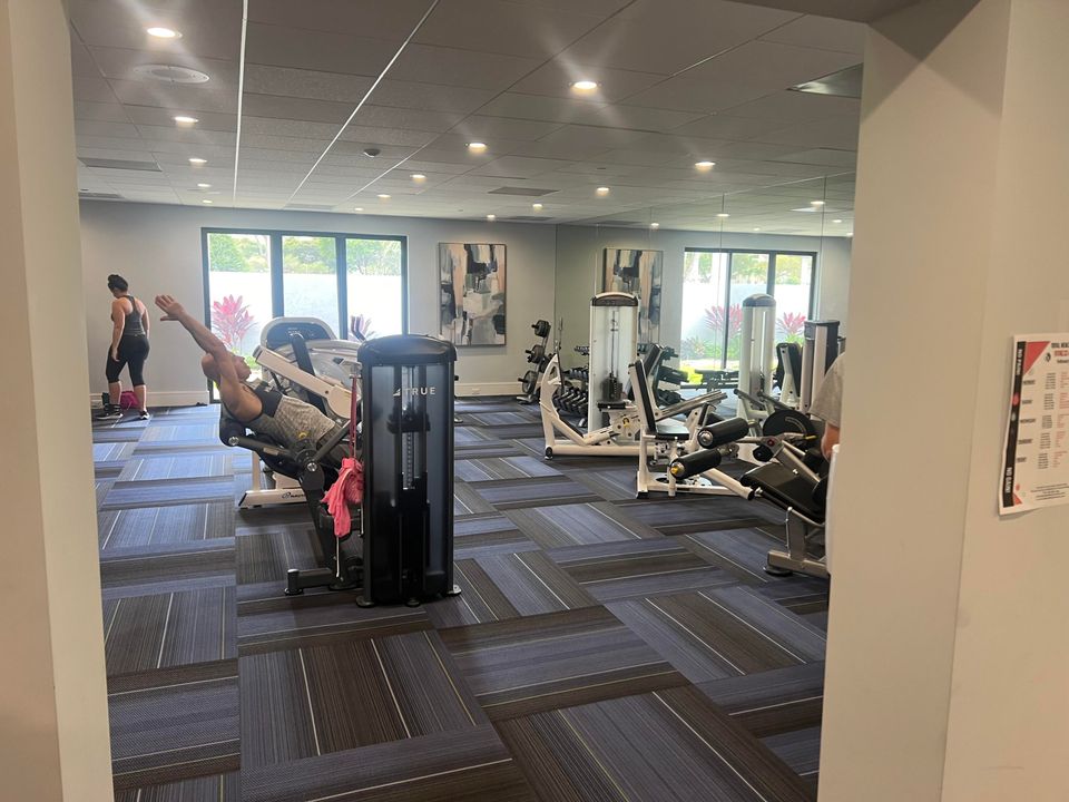 En Venta: $299,900 (2 camas, 2 baños, 1070 Pies cuadrados)