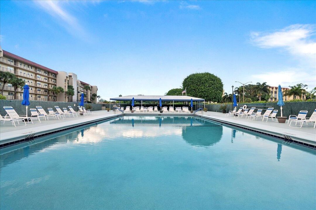 For Sale: $184,900 (2 beds, 2 baths, 1103 Square Feet)