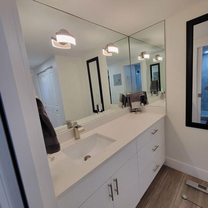 待售: $320,000 (2 贝兹, 2 浴室, 1380 平方英尺)