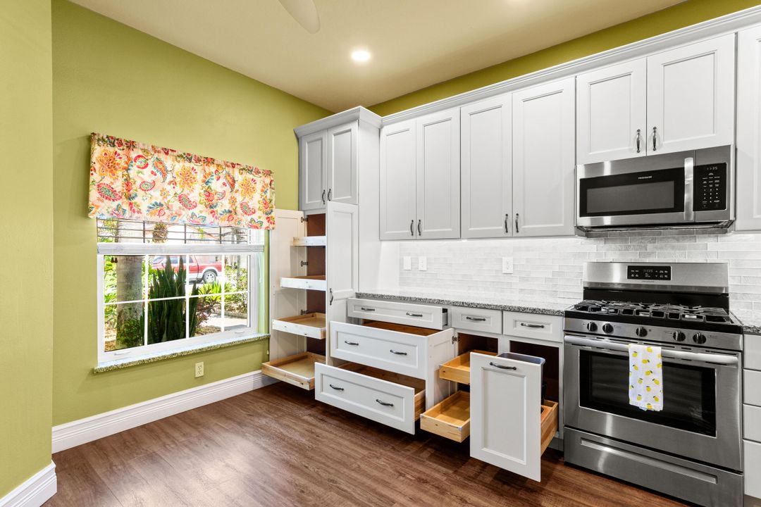 待售: $375,000 (2 贝兹, 2 浴室, 1650 平方英尺)