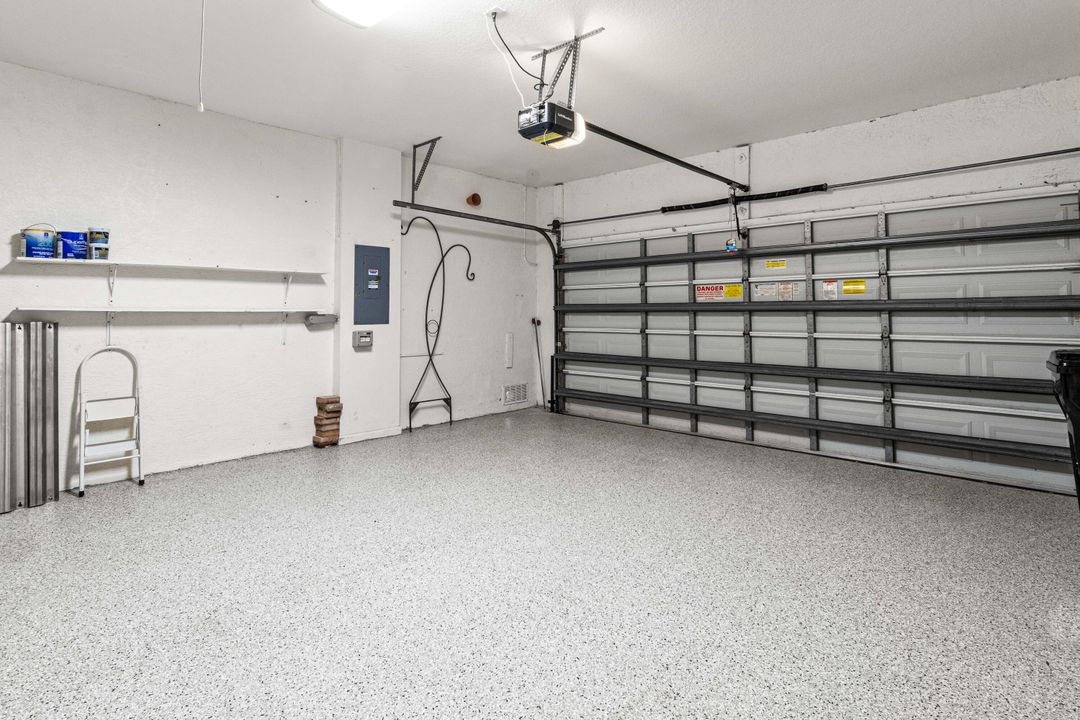 待售: $375,000 (2 贝兹, 2 浴室, 1650 平方英尺)