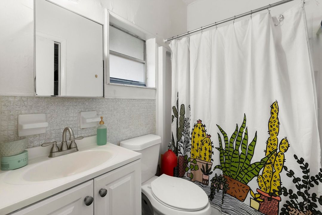 For Sale: $850,000 (0 beds, 0 baths, 1645 Square Feet)