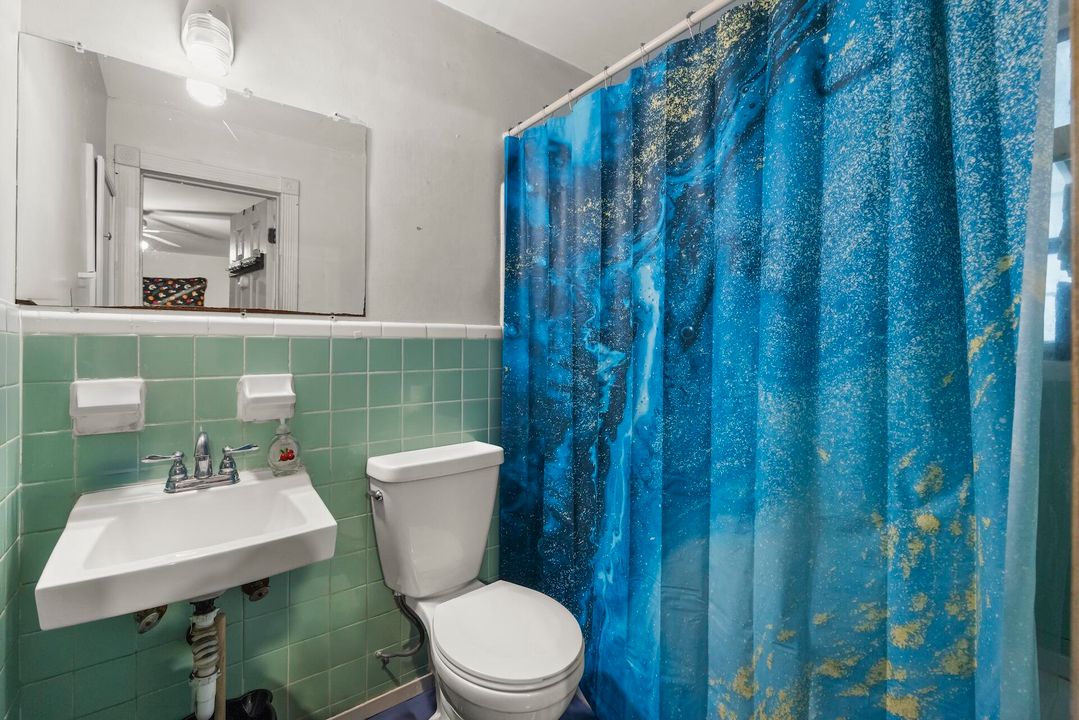 For Sale: $850,000 (0 beds, 0 baths, 1645 Square Feet)