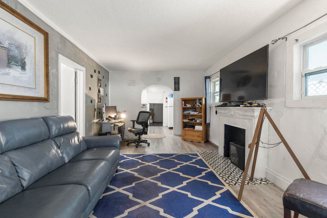 For Sale: $850,000 (0 beds, 0 baths, 1645 Square Feet)