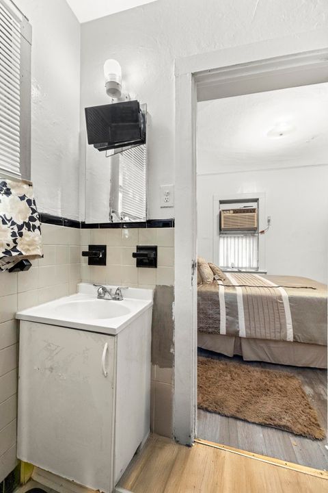 For Sale: $850,000 (0 beds, 0 baths, 1645 Square Feet)