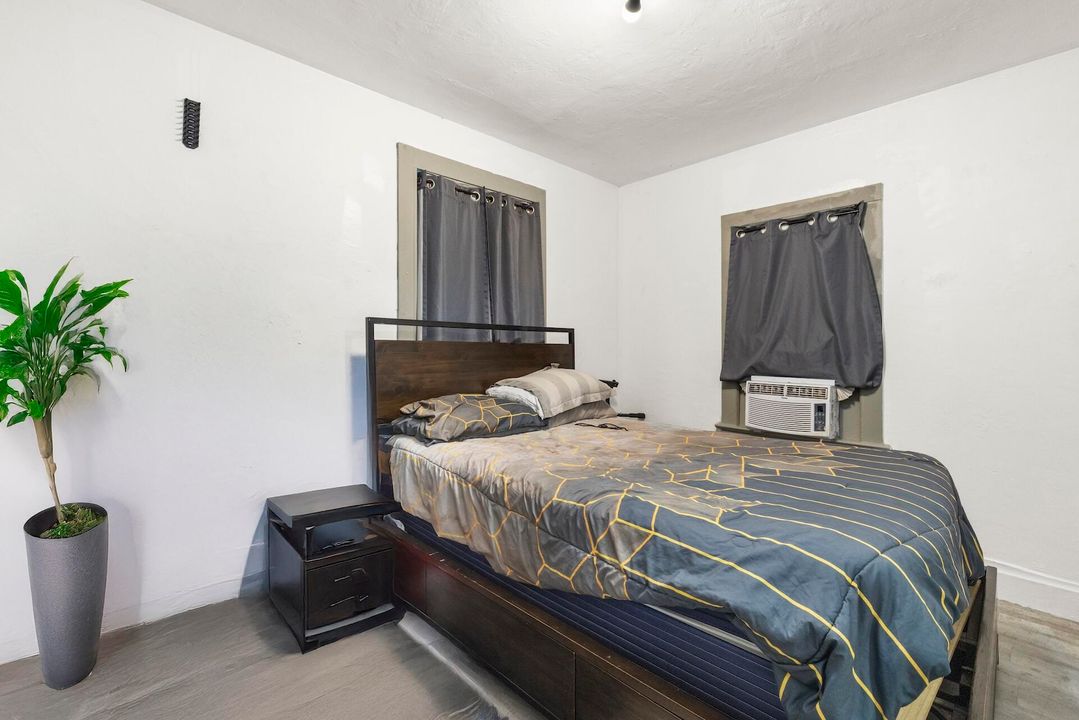 For Sale: $850,000 (0 beds, 0 baths, 1645 Square Feet)